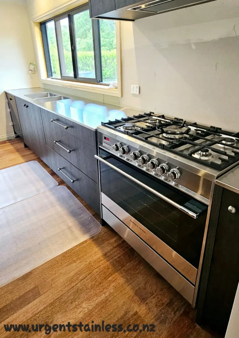 Stainless Steel Benchtops